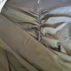 ZYIA Black Brilliant Scrunchy What Hi-Rise 7/8 24”